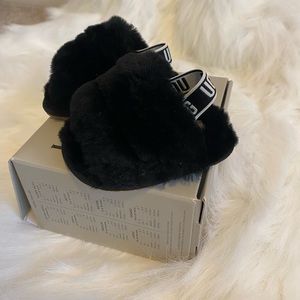 Ugg Fluffy Slide - infant size 2